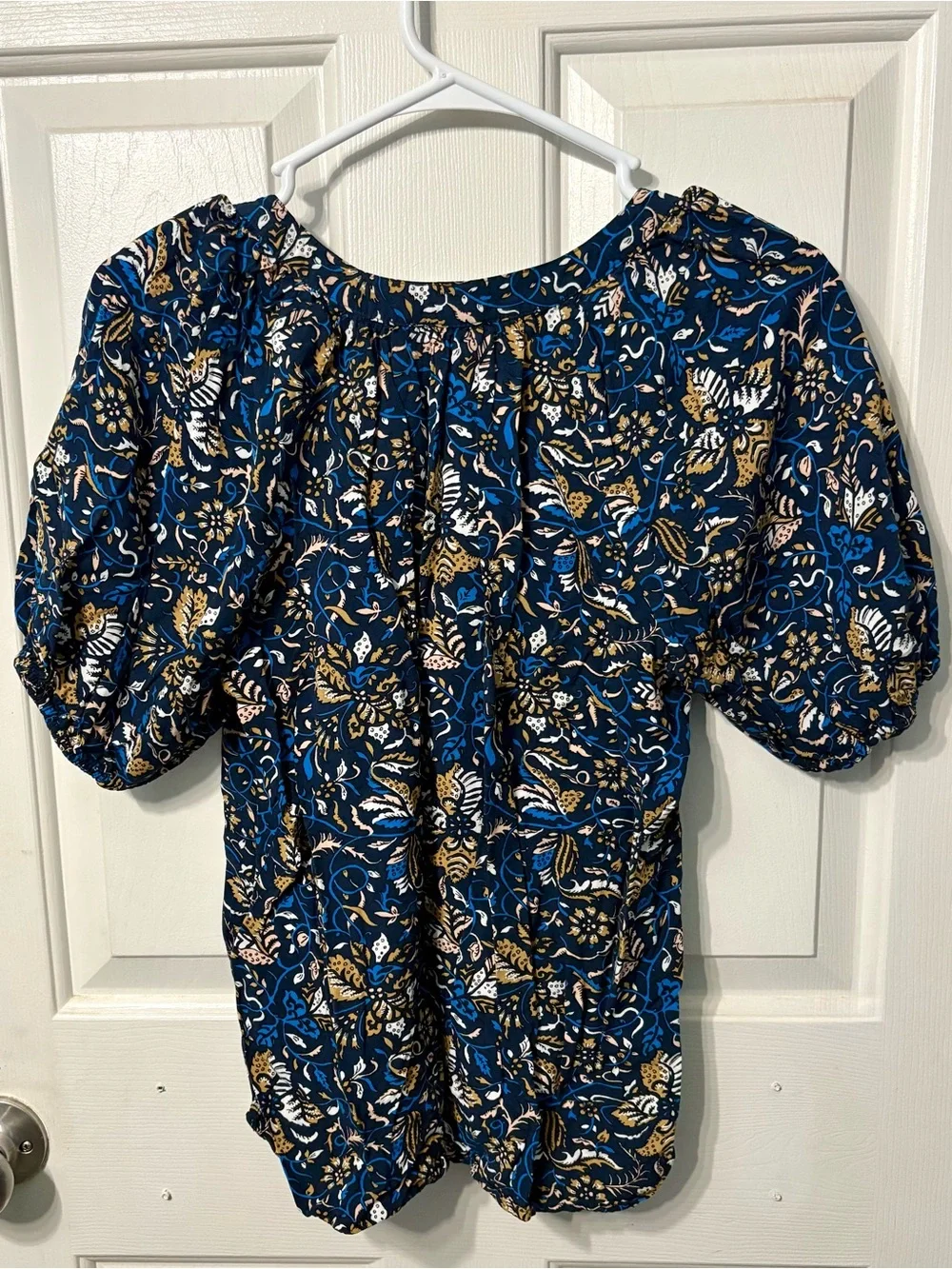 LOFT Navy Floral Puff-Sleeve Blouse with Gold Accents